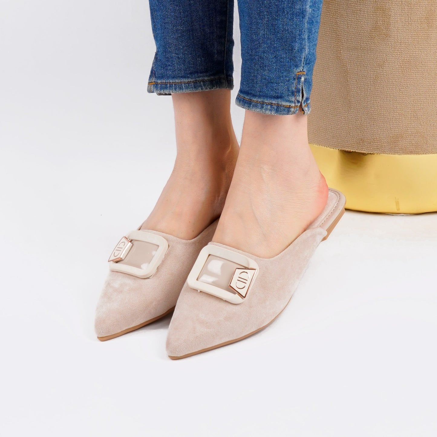 MULES FEM YZ 010