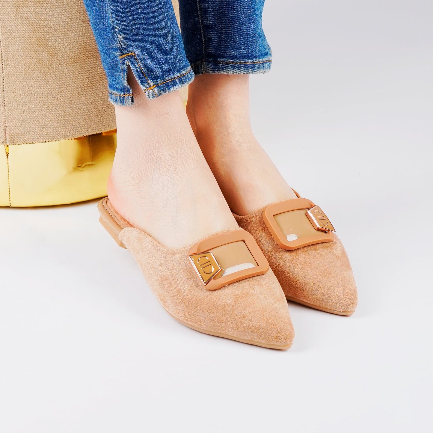 MULES FEM YZ 010