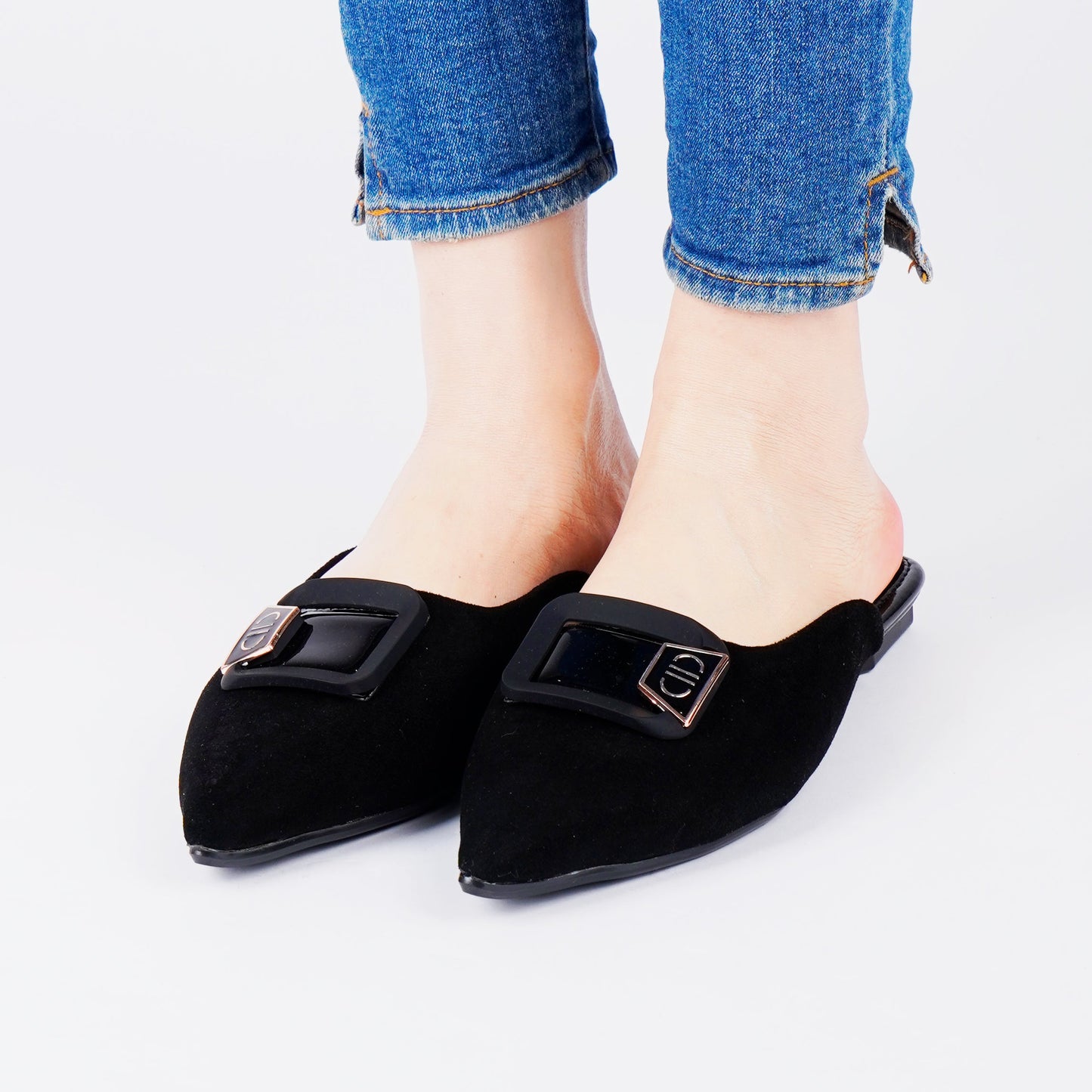 MULES FEM YZ 010